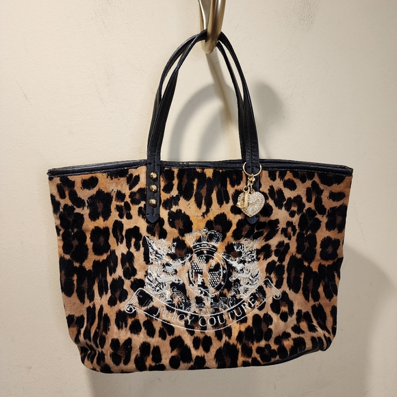 Juicy Couture Handbags - Juicy Couture Velour Leopard Print Vintage Y2k Pammy Tote